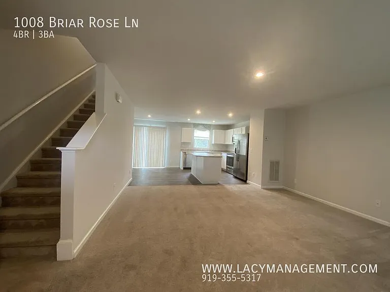 1008 Briar Rose Ln — Photo 3
