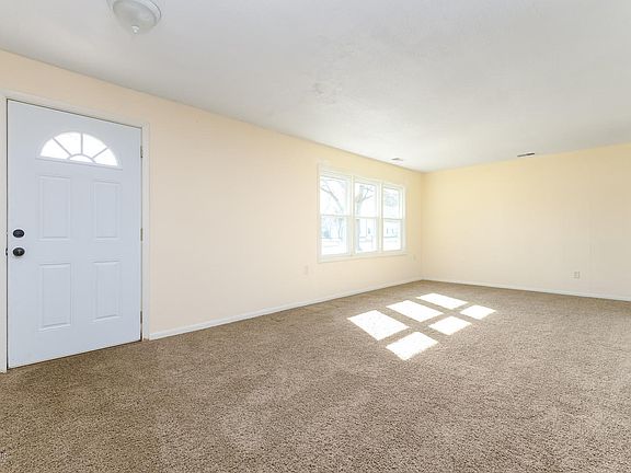 4th image of 3315 Sunfield St