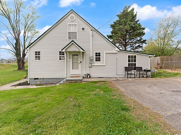 3rd image of 31 Cemetery Rd