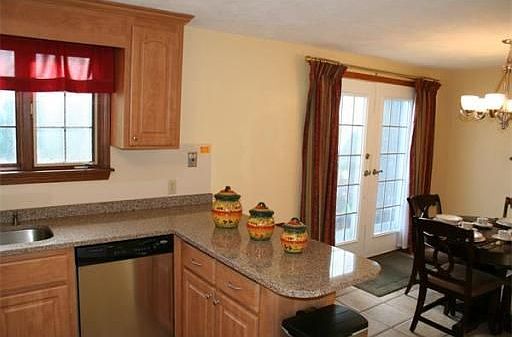 1st image of 16 Queensboro Ct
