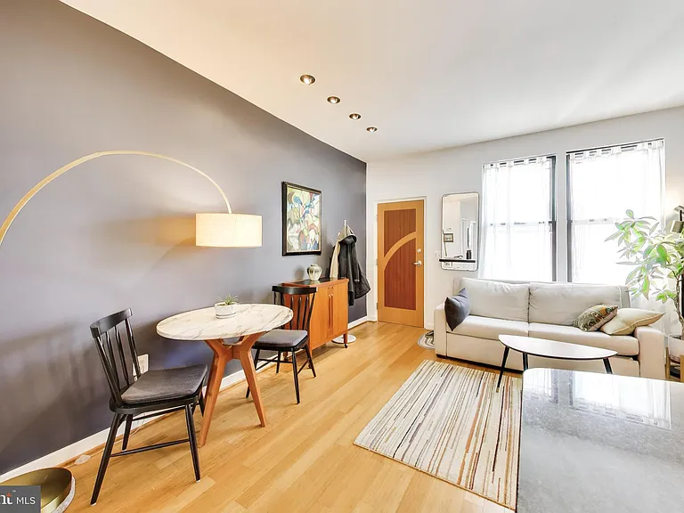 116 N Carolina Ave SE #302 — Photo 14