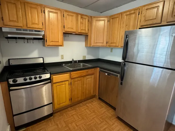587 Beacon St, Boston, MA