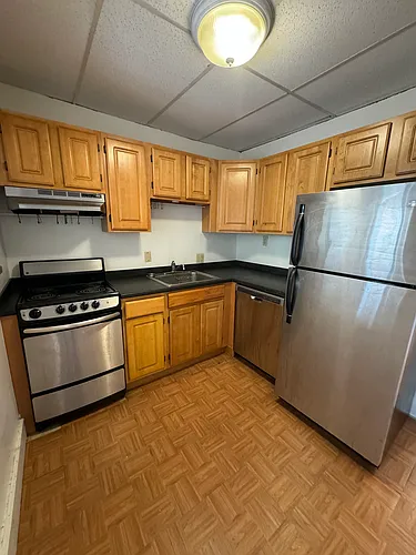 587 Beacon St #2A Photo 1