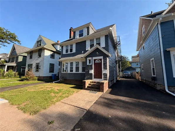 67 Pembroke St #Up, Rochester, NY 14620
