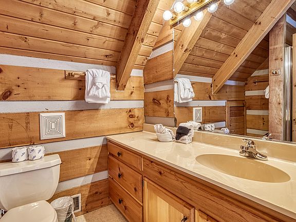 32nd image of 2752 Blue Springs Way