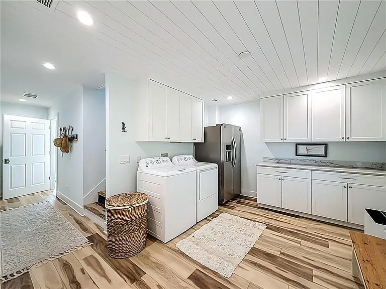 1810 E Sandpiper Rd — Photo 32