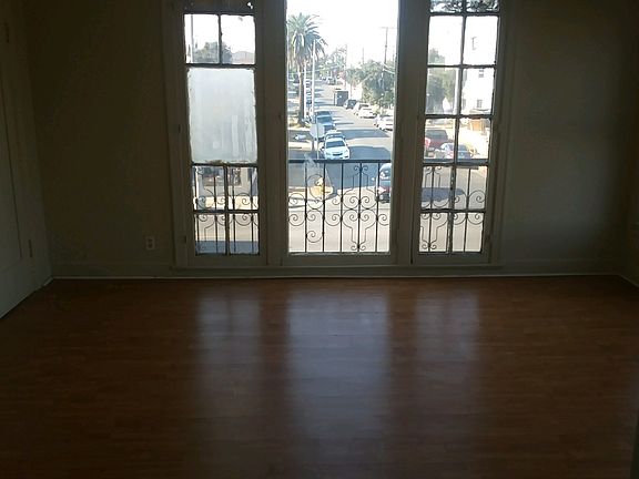 4th image of 706 N Soto St APT 8