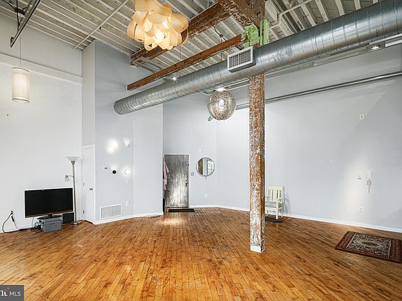 3rd image of 428 N 13th St APT 6D