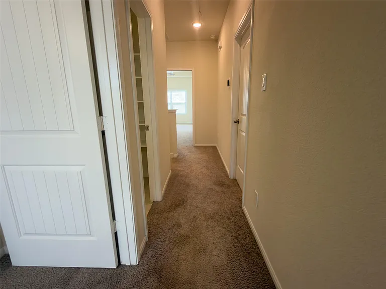 17035 Amarose Dr — Photo 17