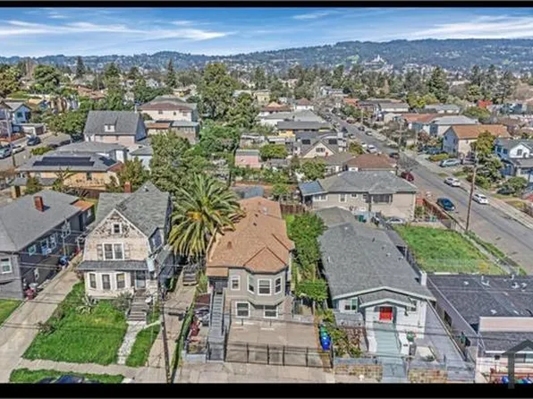 2422 E 24th St, Oakland, CA