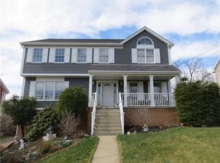 200 Rivercrest Dr, Coraopolis, PA 15108