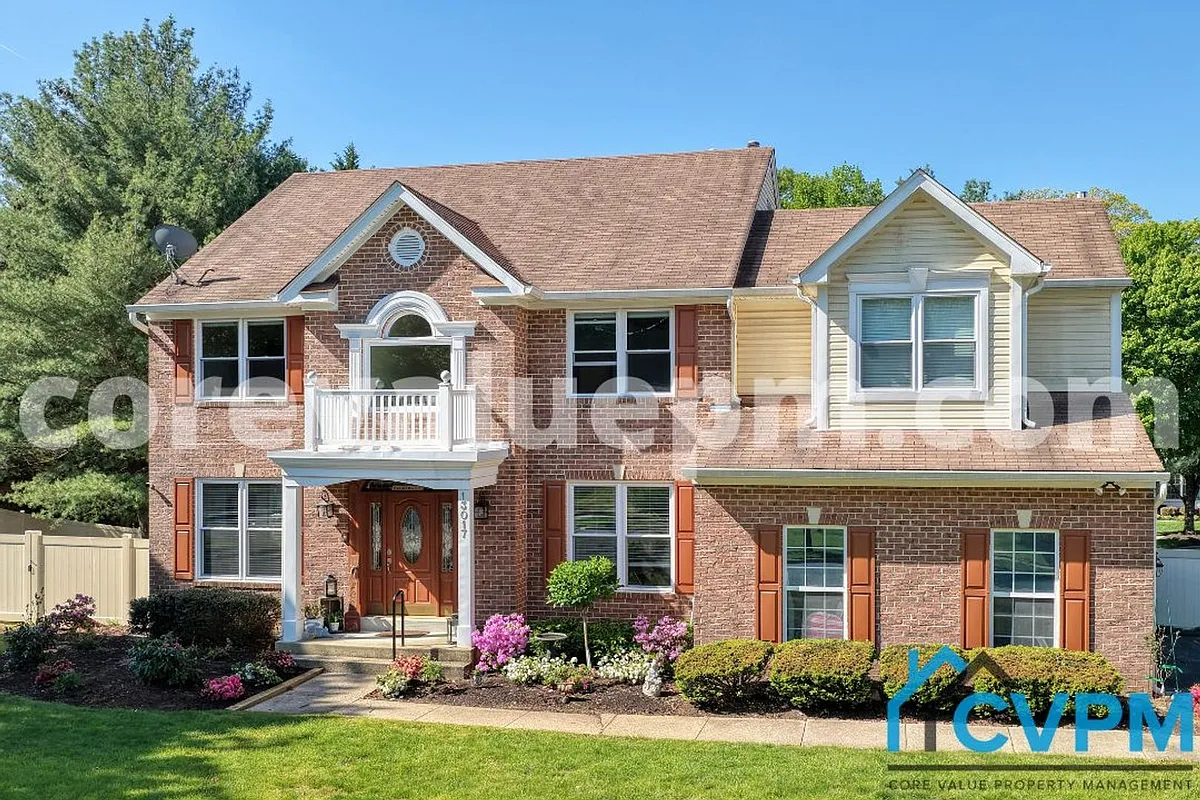 Building Photo - 13017 Weiss Dr
