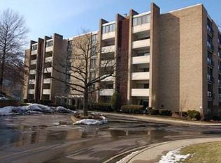 53 Highland Rd APT 108, Bethel Park, PA