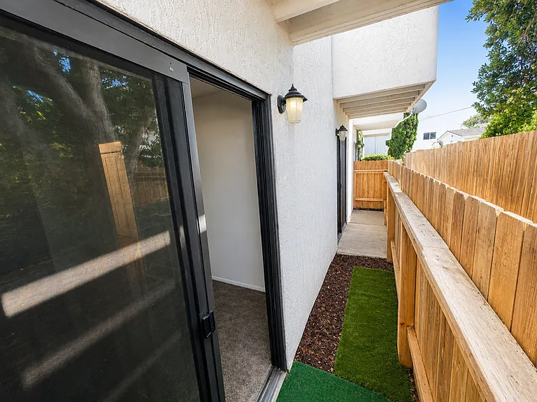 1749 Reed Ave #B — Photo 18