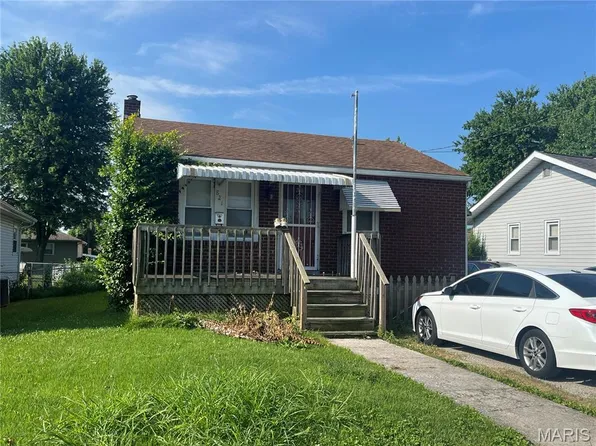 821 Center St, East Alton, IL 62024