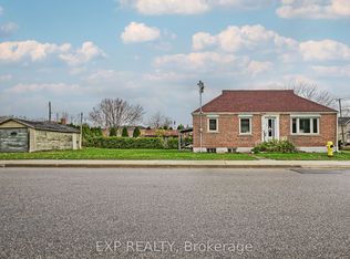 414 Melrose St, Toronto, ON M8Z1H1