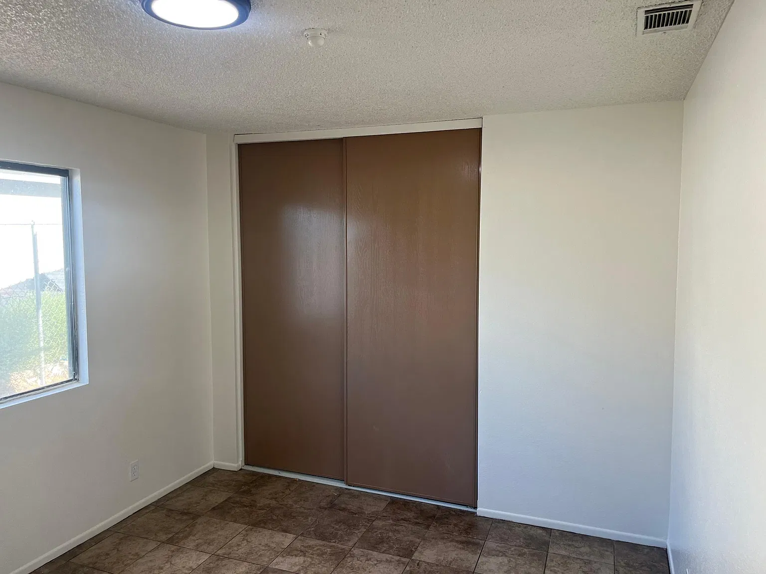 1 bed, $1,100 — Photo 4