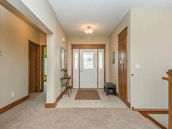 2nd image of 1218 Rosewood Dr SW