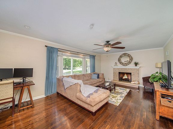 5th image of 4705 Canterbury Ave