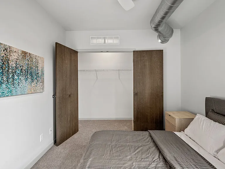 1515 Marshall Ave — Photo 47