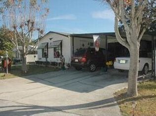 250 Lilac Dr, Fruitland Park, FL 34731