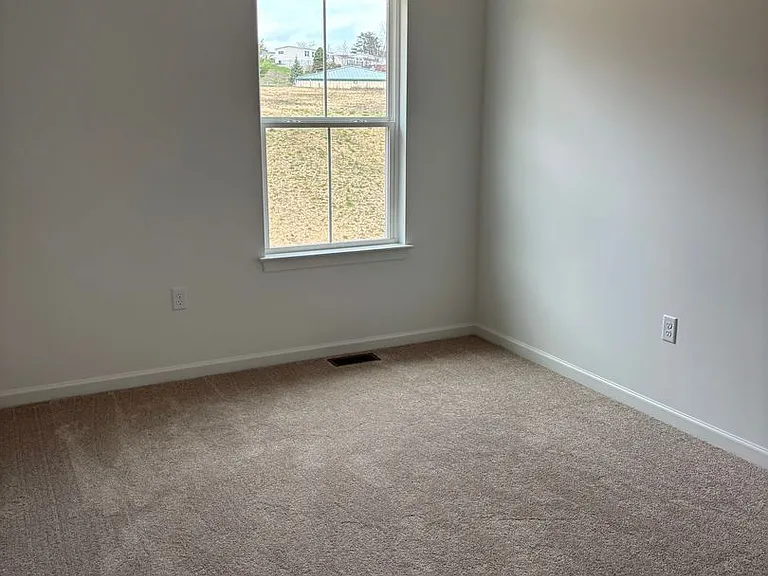2 Meredith Way — Photo 14