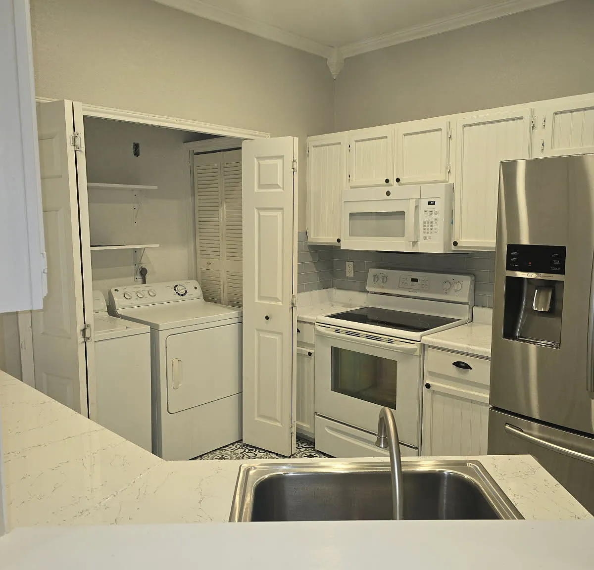 2 bed, 1100 sqft, $1,600 — Photo 1