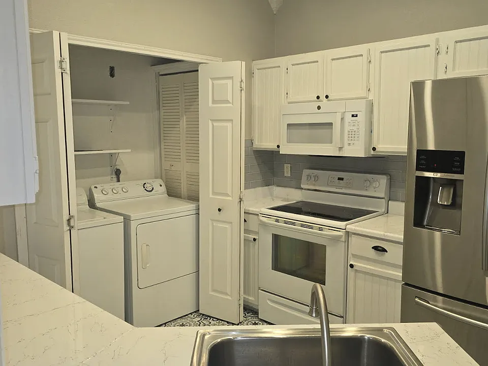 9535 Stillforest
