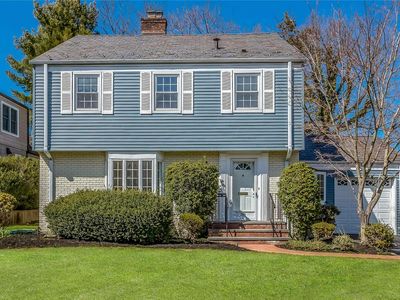 105 Bourndale Road S, Manhasset, NY, 11030