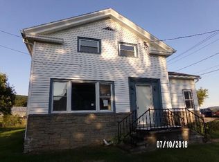 26 S Maple Ave, Avoca, NY 14809