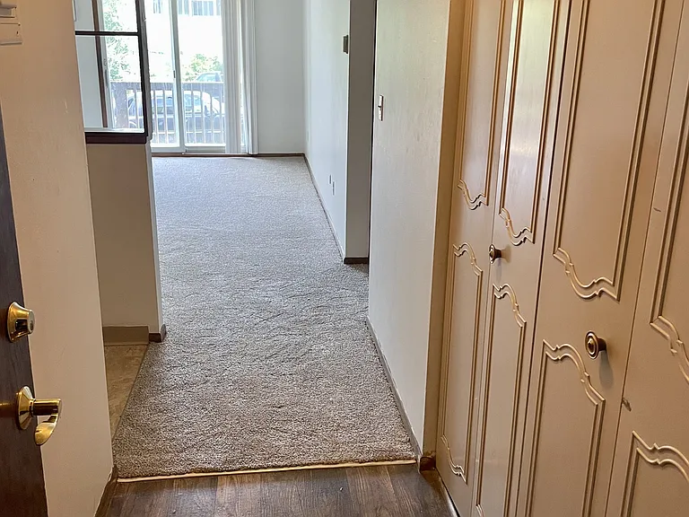 Hall Avenue Apartments — Photo 9