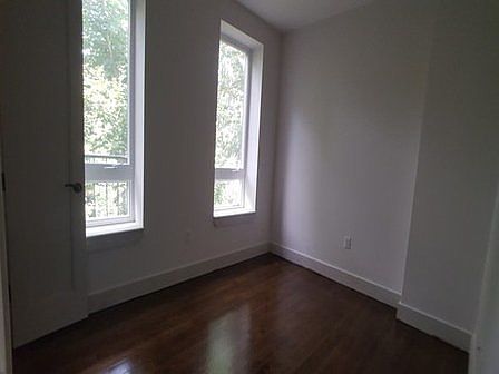 2nd image of 489 Chauncey St #Tr