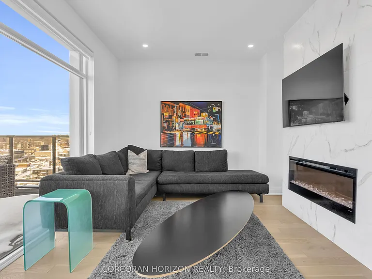 71 Wyndham St S #1105 — Photo 4