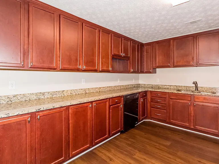 117 Daisy Cir — Photo 5