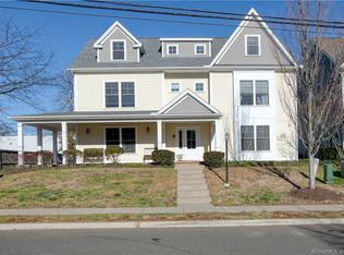 10 W Main St UNIT B201, Norwalk, CT 06851