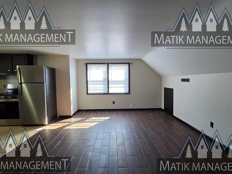1644 1st Ave NE #2 — Photo 7