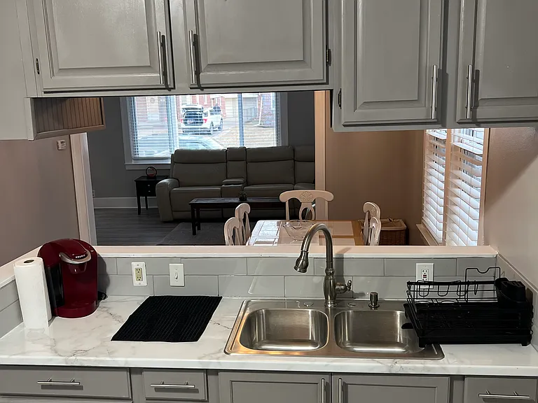 2824 Parker St — Photo 12