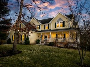 20 Caitlin Ct, South Kingstown, RI 02879