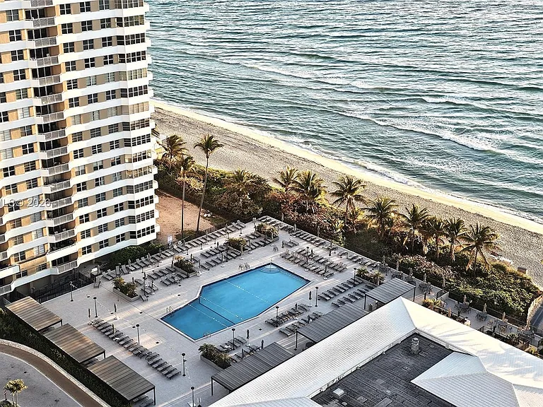 1950 S Ocean Dr #3D — Photo 44