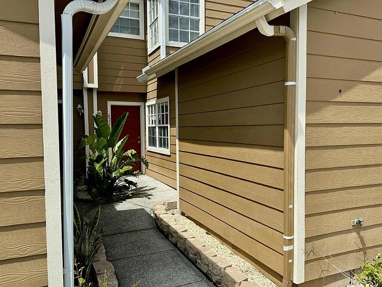 625 Australian Way #B — Photo 4