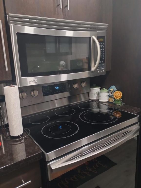 1250 E SAMPLE Road #307, photo 9