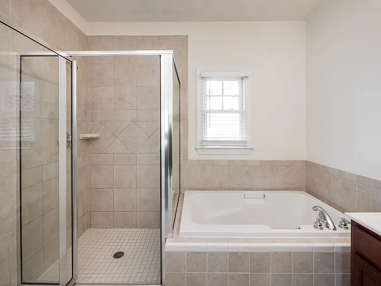 915 Colley Ave #A — Photo 32