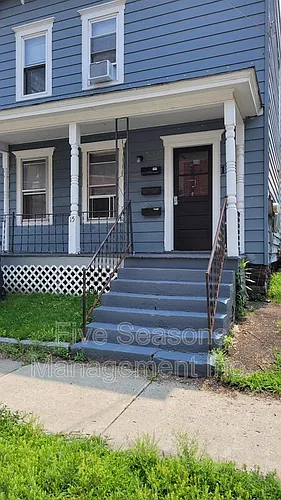 15 Allen St #1 Photo 1