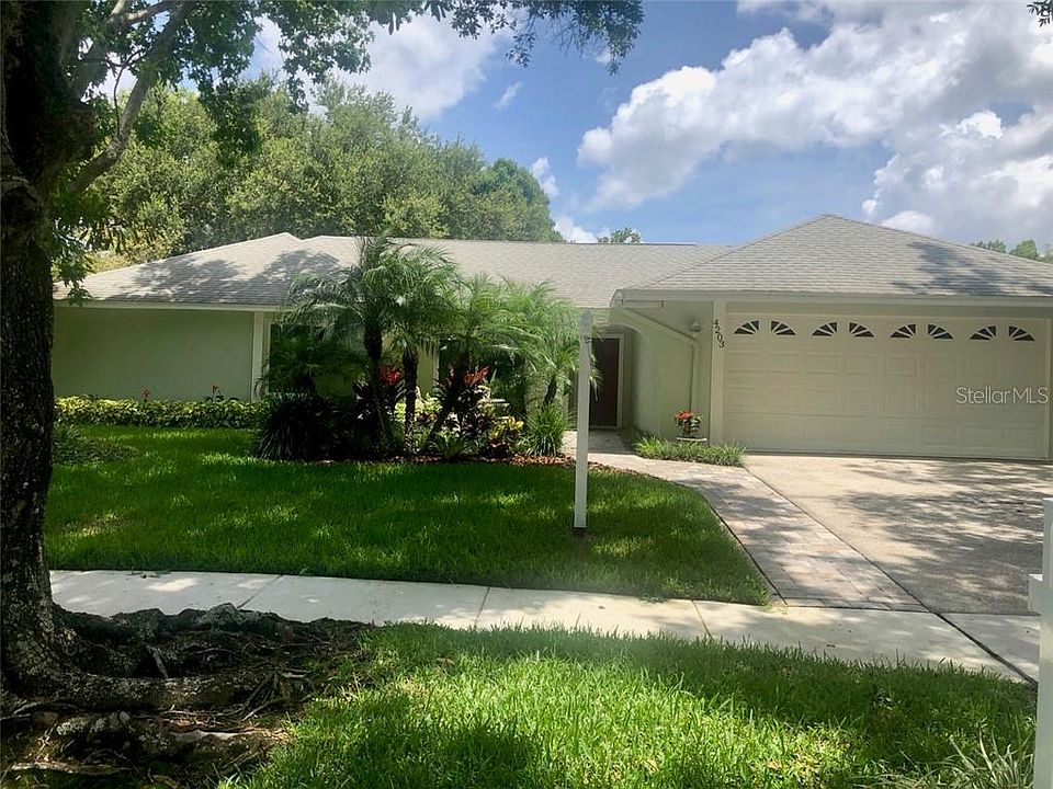 1st image of 4203 Interlake Dr