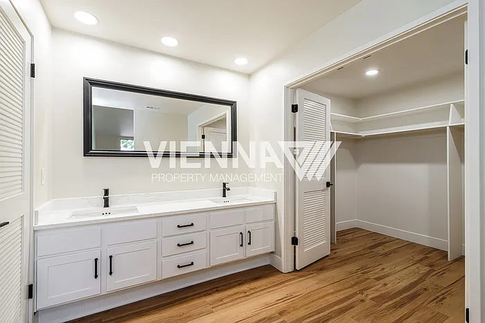 340 Wyndgate Rd — Photo 12
