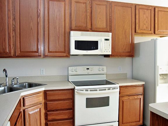 2nd image of 55 Crocetti Ln