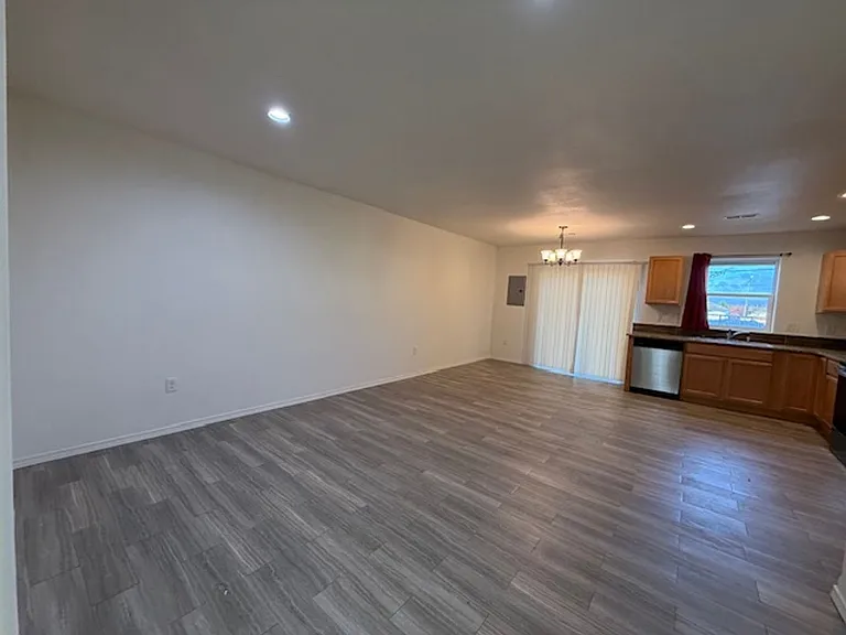 1340 Shaker Place — Photo 15