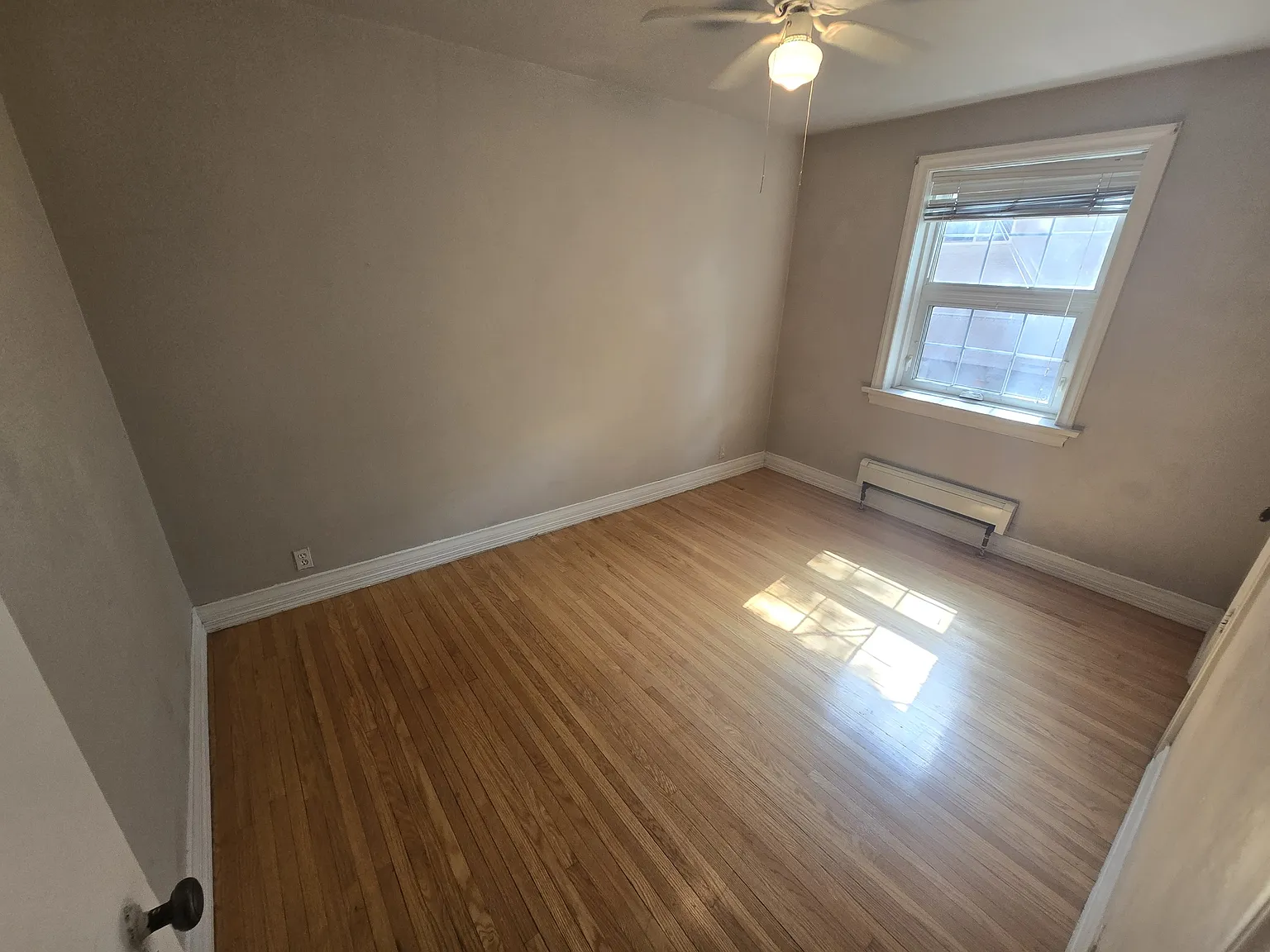 10112 W Sharon Ln — Photo 4