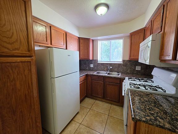 5th image of 305 W 1800 S APT 4