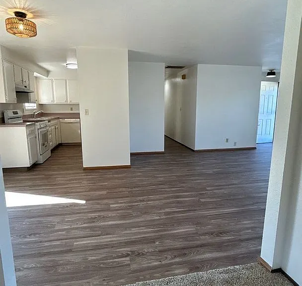 1488 Palace Dr NE — Photo 6